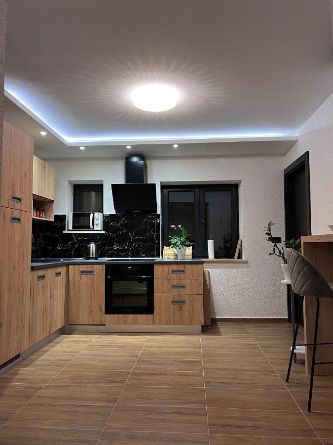 Betty Apartments Borik - Whole Ground Floor Rovinj Exteriör bild