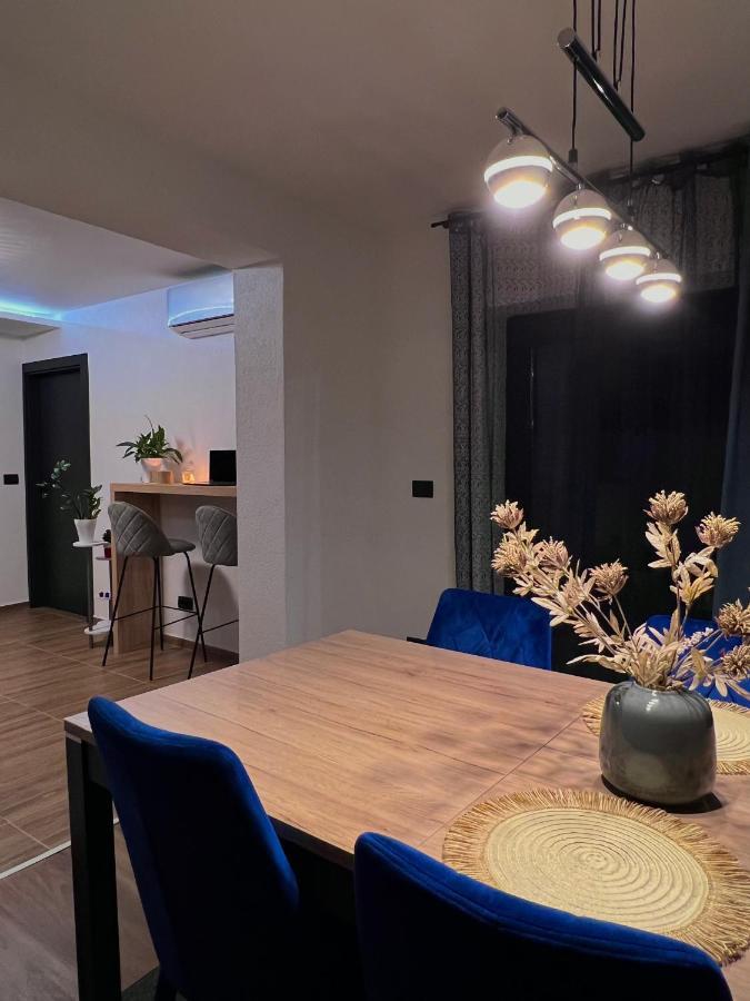 Betty Apartments Borik - Whole Ground Floor Rovinj Exteriör bild