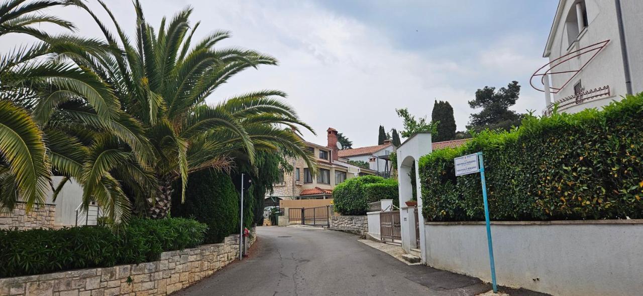 Betty Apartments Borik - Whole Ground Floor Rovinj Exteriör bild