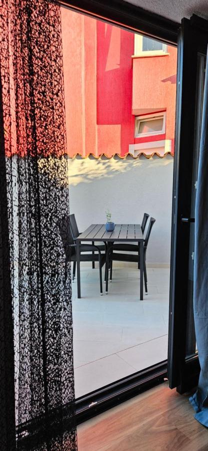 Betty Apartments Borik - Whole Ground Floor Rovinj Exteriör bild